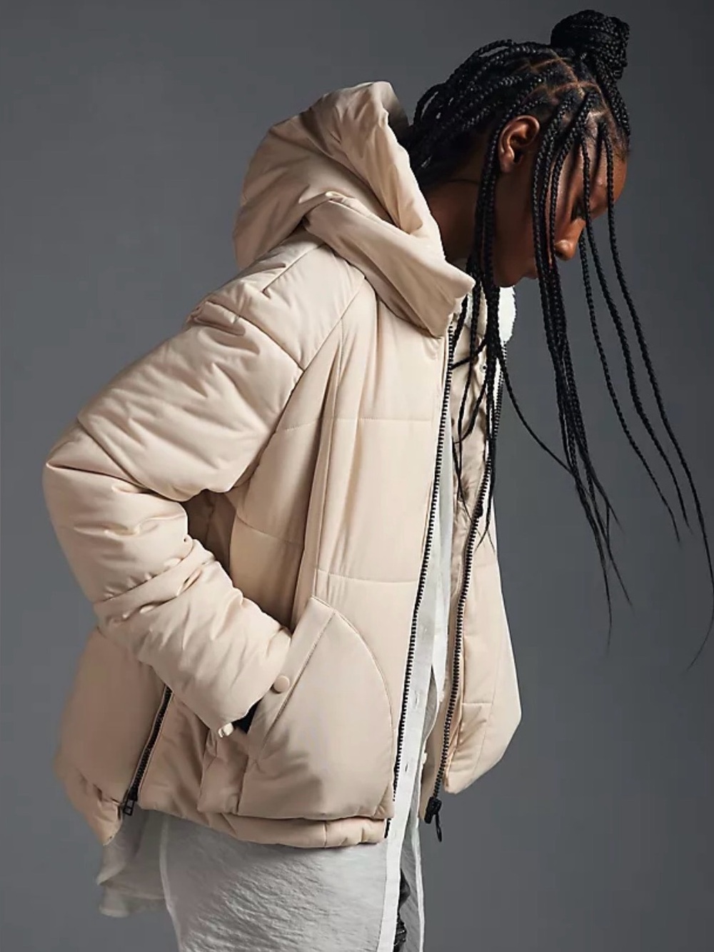Avec Les Filles Hooded Puffer Jacket in cream
sz M